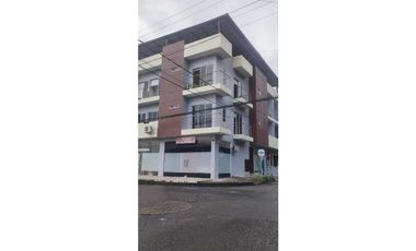 Vendo Edificio comercial  con Apartamentos y locales Cantarana