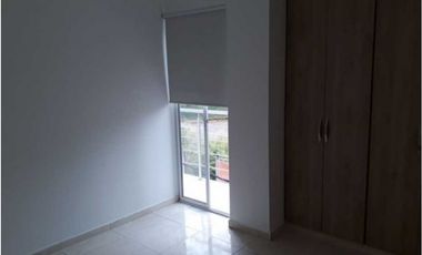 Vendo Edificio comercial  con Apartamentos y locales Cantarana