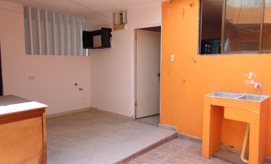 casa-local en arriendo/venta en manga. Cod A92993