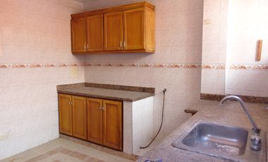 casa-local en arriendo/venta en manga. Cod A92993