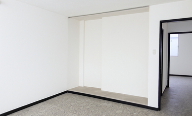 casa-local en arriendo/venta en manga. Cod A92993