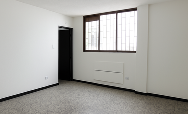 casa-local en arriendo/venta en manga. Cod A92993