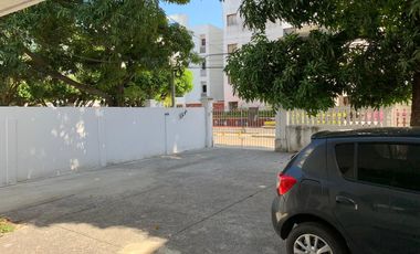 casa-local en arriendo/venta en manga. Cod A92993