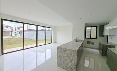 ALQUILER DE CASA EN COSTA VERDE CHORRERA