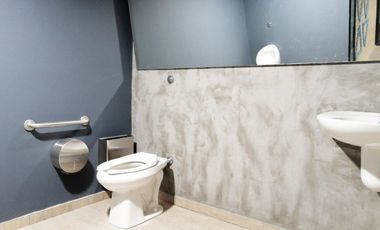 PR15032 Arriendo de oficina sector Envigado, La Intermedia