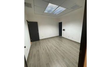 ALQUILER DE OFICINA O LOCAL COMERCIAL EN VIA VENETO 116 mts