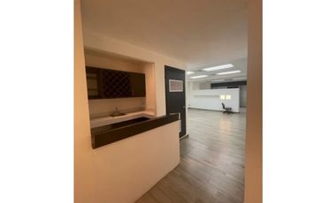 ALQUILER DE OFICINA O LOCAL COMERCIAL EN VIA VENETO 116 mts