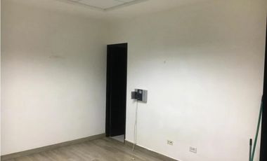 ALQUILER DE OFICINA O LOCAL COMERCIAL EN VIA VENETO 116 mts