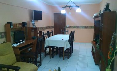 BURZACO: DEPARTAMENTO 3 AMBIENTES, EN BARRIO EMPLEADOS DE COMERCIO *APTO CREDITO*