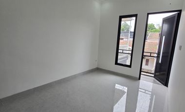 rumah 2 lantai baru di Kencana Loka BSD City dekat dengan Stasiun Rawabuntu dan EXIT Tol