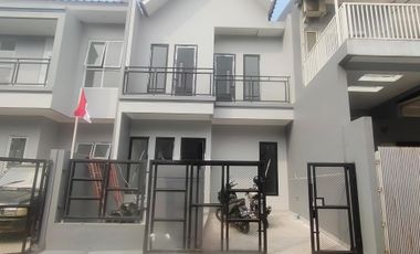 rumah 2 lantai baru di Kencana Loka BSD City dekat dengan Stasiun Rawabuntu dan EXIT Tol