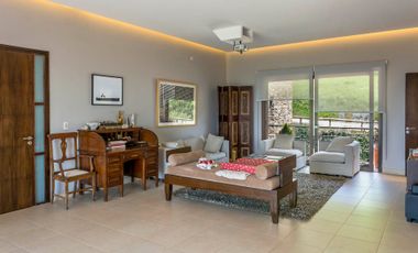 CASA PREMIUM EN ALQUILER LOS ZARZOS SAN LORENZO
