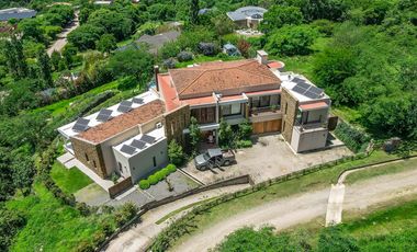 CASA PREMIUM EN ALQUILER LOS ZARZOS SAN LORENZO