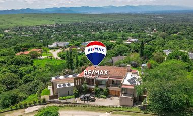 CASA PREMIUM EN ALQUILER LOS ZARZOS SAN LORENZO