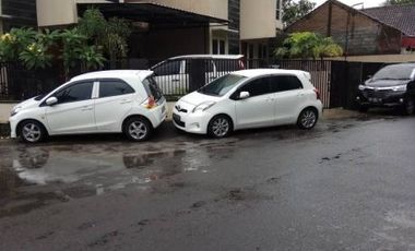 Rumah Cantik 2 Lantai Mangku Jalan di Belakang Amplaz