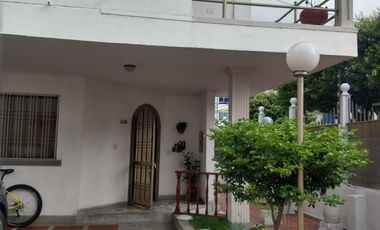 casa en venta en barrio blanco. Cod V10609
