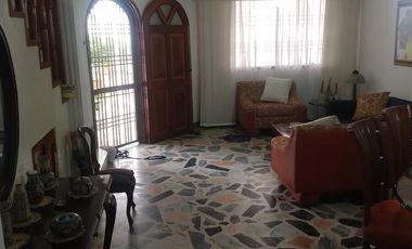 casa en venta en barrio blanco. Cod V10609