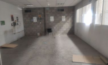 Se rentan bodegas en Saltillo 400 esq. con Ramon mendez, Aviación, Torreón