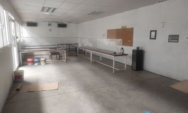 Se rentan bodegas en Saltillo 400 esq. con Ramon mendez, Aviación, Torreón