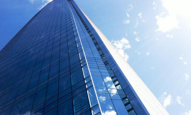 Oficina en Arriendo en Esquina de Avenida Andrés Bello con Nueva Tobalaba.