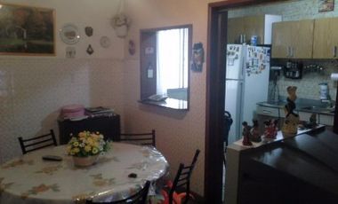 Chalet en venta en Villa Dominico