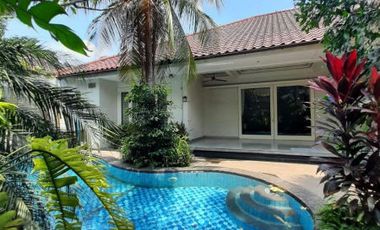 DIJUAL RUMAH LUAS dgn SWIMMING POOL di Jl KEMANG DALAM, JAKSEL