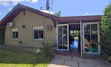 Casa con pileta - Barrio cerrado Altos de Matheu Escobar
