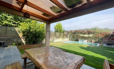 VENDO PRECIOSA CASA ESTILO MEDITARRÁNEO EN SANTA ELENA CHICUREO