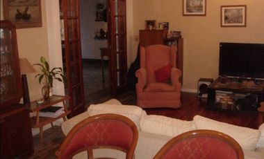 Casa en venta en Villa Luzuriaga