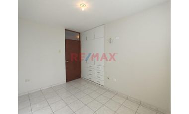 🏢 ✨Departamento En Venta Incluye Cochera 🚗✨ En La Urb. Los Sauces Frente A Parque 🌳⛲