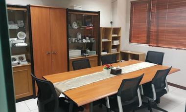 Gedung kantor siap pakai di ciputat raya jakarta selatan