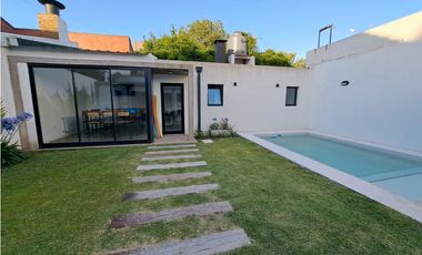 Casa 3 amb. Zona San Carlos