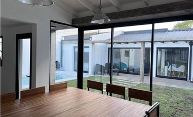 Casa 3 amb. Zona San Carlos