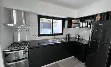Casa 3 amb. Zona San Carlos
