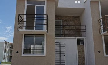CASAS EN VENTA EN IXTAPA CERCA DEL CUC