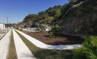 CASAS EN VENTA EN IXTAPA CERCA DEL CUC