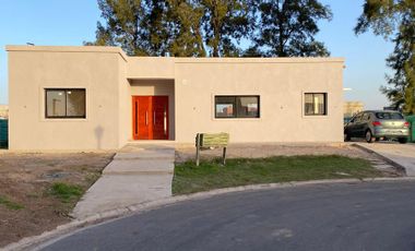 Casa en Venta en San Ramon, Pilar del Este,  GBA Norte, 4 ambientes
