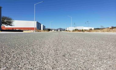 BODEGA EN VENTA 800 M CERCA DEL PARQUE INDUSTRIAL QUERETARO