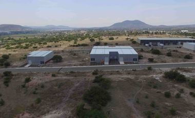 BODEGA EN VENTA 800 M CERCA DEL PARQUE INDUSTRIAL QUERETARO
