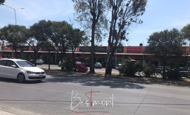 Local en planta baja en renta en Plaza Antae en Blvd. Norte