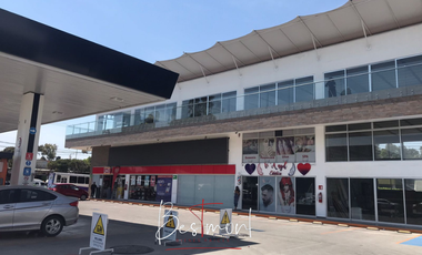 Local en planta baja en renta en Plaza Antae en Blvd. Norte