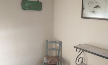 Casa 3 ambientes a refaccionar o lote ideal constructor