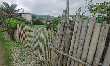 Las Tunas: Se Vende Terreno para Construcción en Zona Rural, Cerca del Mar y Frente al río en Las Tunas