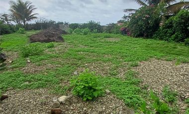Las Tunas: Se Vende Terreno para Construcción en Zona Rural, Cerca del Mar y Frente al río en Las Tunas