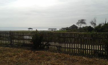 Las Tunas: Se Vende Terreno para Construcción en Zona Rural, Cerca del Mar y Frente al río en Las Tunas