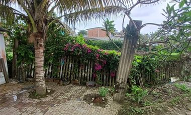 Las Tunas: Se Vende Terreno para Construcción en Zona Rural, Cerca del Mar y Frente al río en Las Tunas