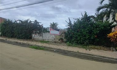 Las Tunas: Se Vende Terreno para Construcción en Zona Rural, Cerca del Mar y Frente al río en Las Tunas