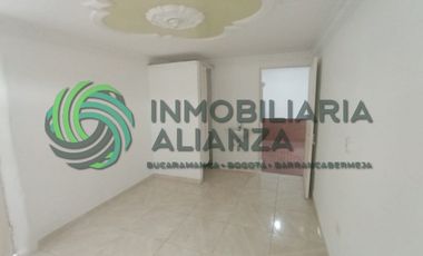 casa en arriendo en la castellana. Cod A17338