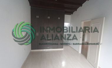 casa en arriendo en la castellana. Cod A17338