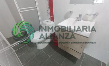 casa en arriendo en la castellana. Cod A17338